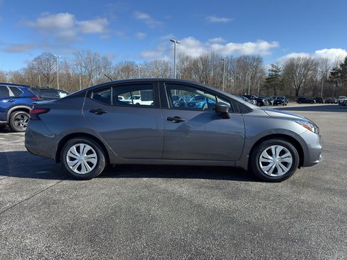 Certified 2022 Nissan Versa S w/ Electronics Package image 4