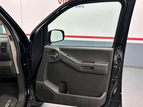 Used 2012 Nissan Xterra PRO-4X w/ Pro-4x Leather Pkg image 13