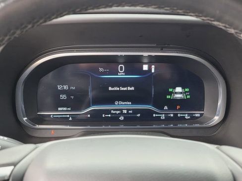 Used 2023 Chevrolet Suburban LT image 12