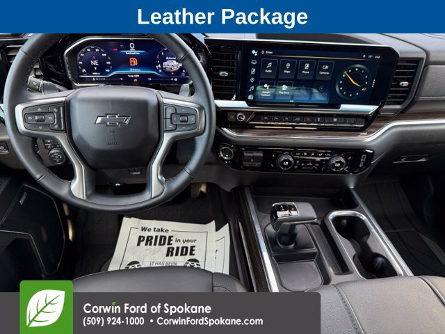 Used 2024 Chevrolet Silverado 1500 RST AWD/4WD image 3