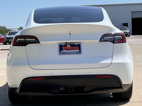 Used 2021 Tesla Model Y Long Range AWD/4WD image 5