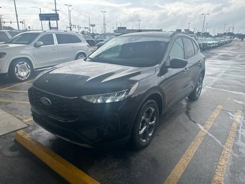 Used 2025 Ford Escape ST-Line AWD/4WD image 1