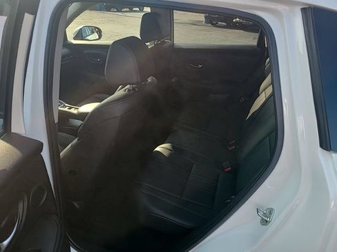 Used 2024 Honda HR-V EX-L image 12
