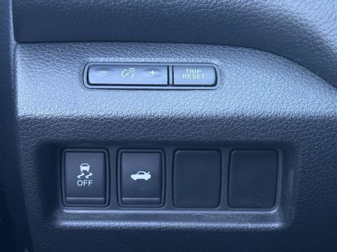 Used 2013 Nissan Altima 2.5 SV FWD image 21