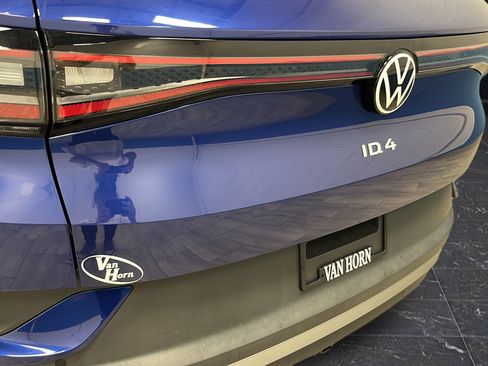 Used 2021 Volkswagen ID.4 Pro S w/ Gradient Package AWD/4WD image 39