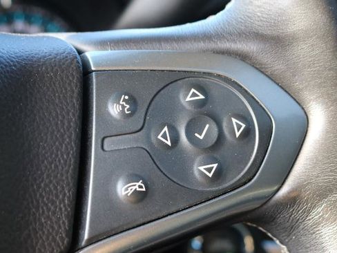 Used 2019 Chevrolet Suburban LT AWD/4WD image 13