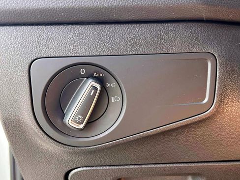 Used 2022 Volkswagen Tiguan SE R-Line image 21