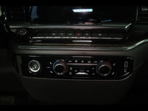 Certified 2023 Chevrolet Silverado 1500 LT AWD/4WD image 16