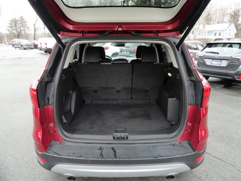 Used 2019 Ford Escape SEL image 22