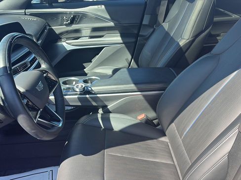 Used 2024 Cadillac Lyriq Luxury RWD image 12