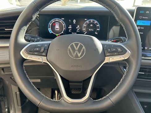 New 2026 Volkswagen Tiguan SE AWD/4WD image 19