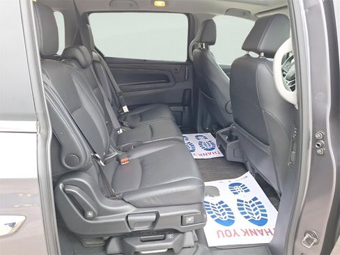 Used 2024 Honda Odyssey EX-L image 12