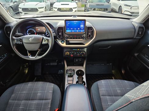 Used 2024 Ford Bronco Sport Heritage w/ Heritage Convenience Package image 32