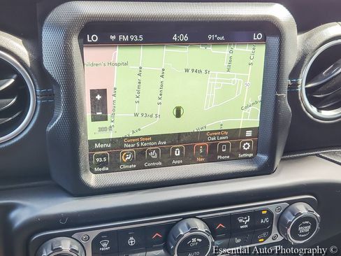 Used 2021 Jeep Wrangler Unlimited Rubicon 4xe w/ Cold Weather Group AWD/4WD image 13