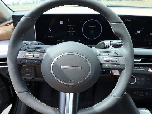 New 2026 Hyundai Sonata Limited FWD image 3