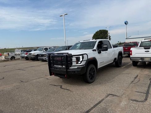 Used 2024 GMC Sierra 2500 AT4 w/ AT4 Premium Plus Package AWD/4WD image 1