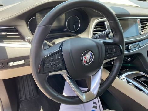 Used 2022 Buick Enclave Avenir FWD image 11