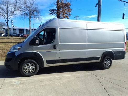 Used 2024 RAM ProMaster 3500 w/ Quick Order Package 22G SLT image 4
