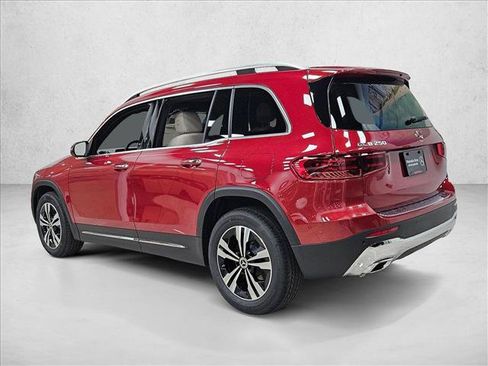 Used 2026 Mercedes-Benz GLB 250 image 9
