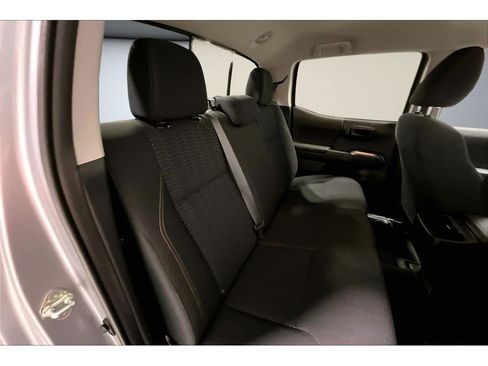 Used 2018 Toyota Tacoma SR5 image 27