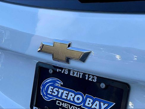 Used 2023 Chevrolet Equinox LT image 8