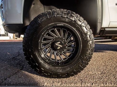 Used 2021 GMC Sierra 3500 Denali w/ Denali Ultimate Package image 34