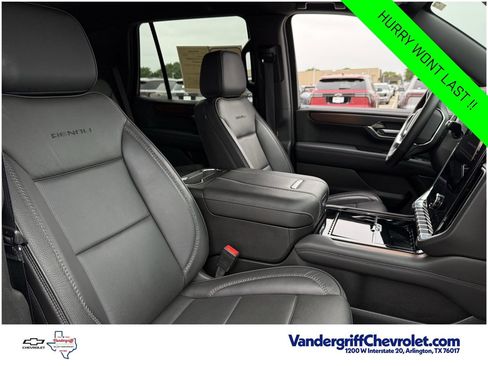 Certified 2025 GMC Yukon Denali AWD/4WD image 22