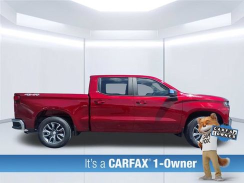 Used 2022 Chevrolet Silverado 1500 LT w/ Convenience Package II AWD/4WD image 4