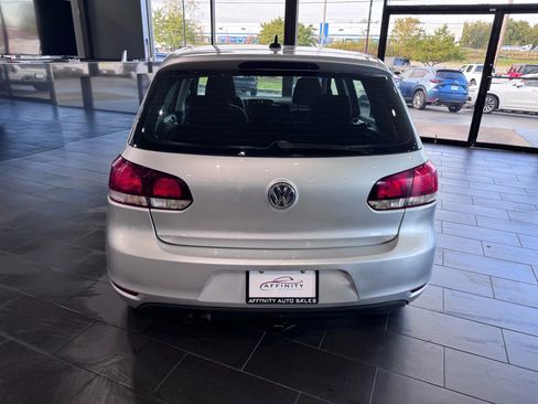 Used 2012 Volkswagen Golf TDI image 4