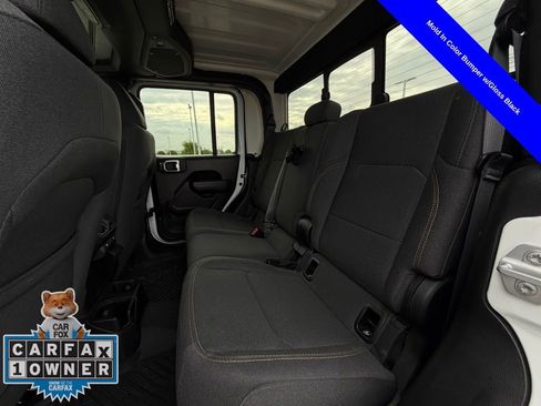 Used 2024 Jeep Gladiator Sport AWD/4WD image 23