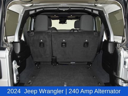 Used 2024 Jeep Wrangler Sport S image 31
