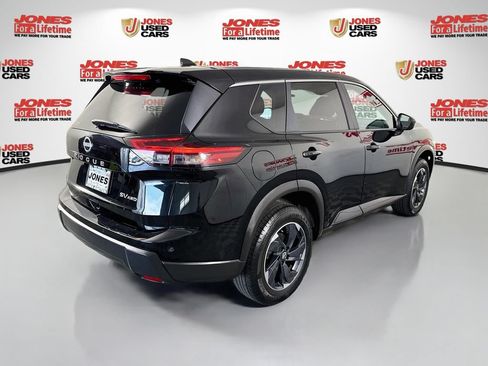 Certified 2024 Nissan Rogue SV AWD/4WD image 15