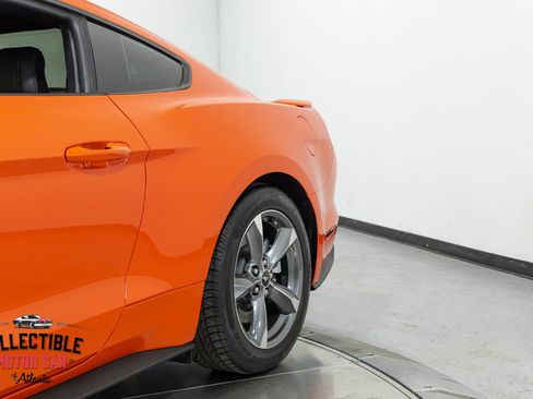 Used 2016 Ford Mustang GT Premium w/ Equipment Group 401A RWD image 50