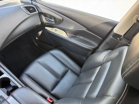 Used 2023 Nissan Murano SV AWD/4WD image 18