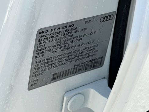 Used 2025 Audi Q5 Premium w/ Convenience Package AWD/4WD image 28