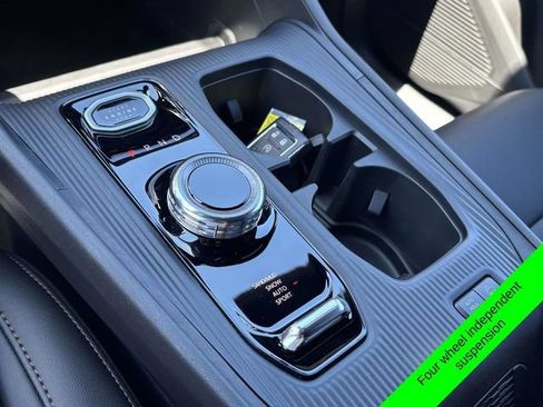 New 2026 Jeep Cherokee Limited AWD/4WD image 24