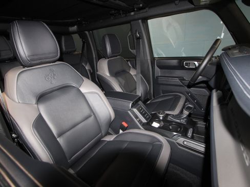 New 2025 Ford Bronco Outer Banks AWD/4WD image 18