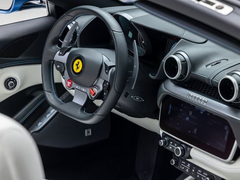Certified 2020 Ferrari Portofino RWD image 86