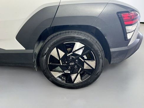 Used 2024 Hyundai Kona SEL FWD image 25