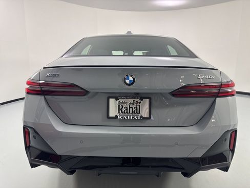 New 2026 BMW 540i xDrive w/ M Sport Package image 6