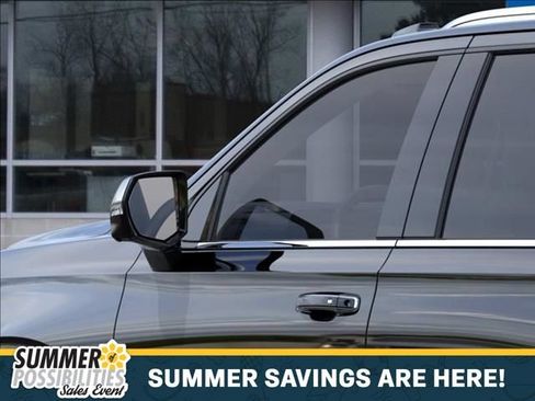New 2026 Chevrolet Tahoe Premier w/ Sun And Tow Package AWD/4WD image 12
