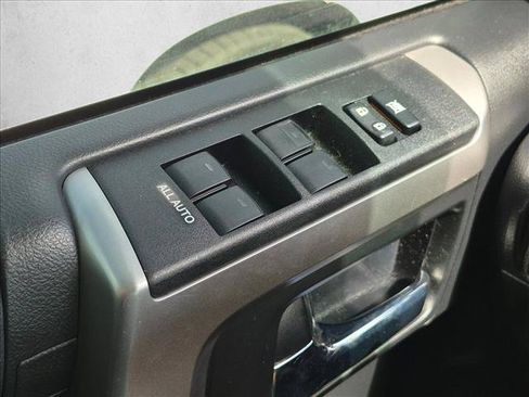 Used 2021 Toyota 4Runner SR5 RWD image 12