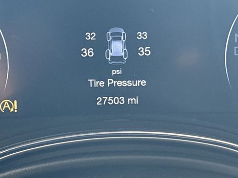 Used 2022 Jeep Grand Cherokee Limited w/ Tech Group image 22