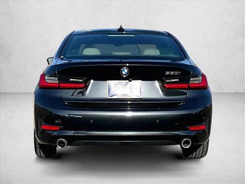 Used 2020 BMW 330i Sedan w/ Convenience Package RWD image 4