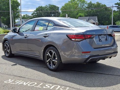 Used 2024 Nissan Sentra SV FWD image 4