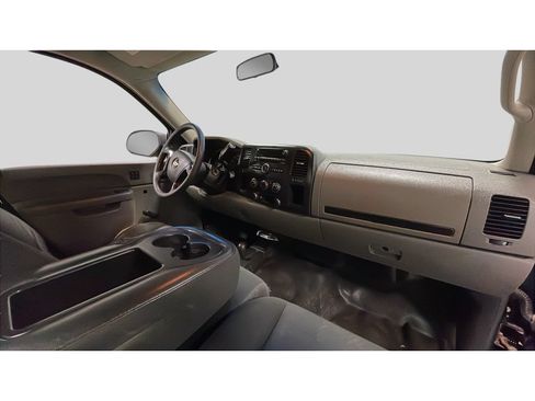 Used 2012 Chevrolet Silverado 1500 W/T w/ LS Package AWD/4WD image 17