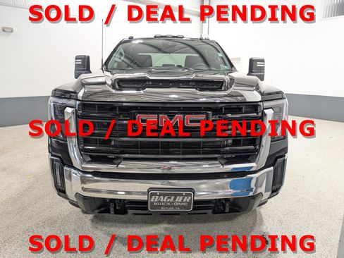 Used 2025 GMC Sierra 3500 Pro AWD/4WD image 8