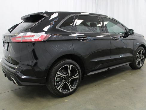 Used 2022 Ford Edge ST w/ Cargo Accessory Package image 5