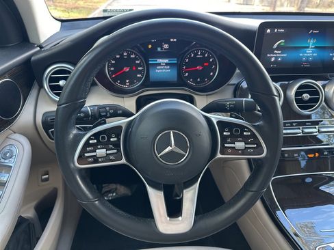 Used 2021 Mercedes-Benz GLC 300 image 27