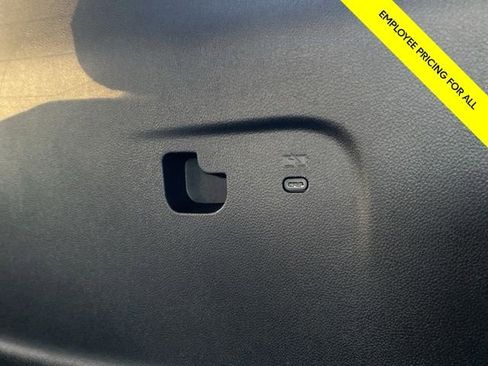 New 2025 Buick Enclave Preferred w/ LPO, Floor Liner Package image 36